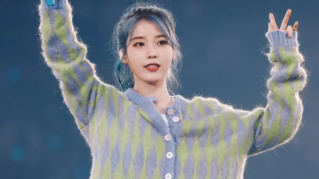 IU Bersaing Dengan Dirinya Sendiri Untuk Posisi Pertama di Acara Musik!