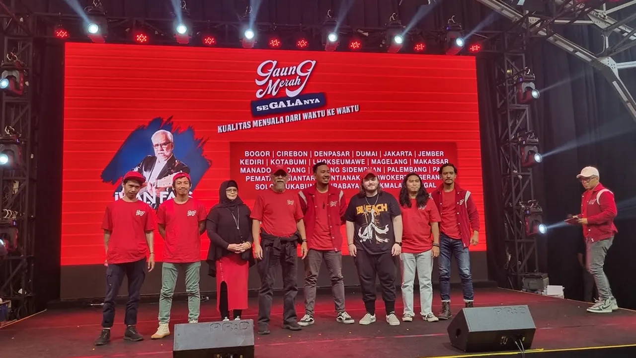 Iwan Fals Tur 25 Kota, Setlist Lagu Tergantung dari Istri Tercinta Iwan Fals Tur 25 Kota, Setlist Lagu Tergantung dari Istri Tercinta