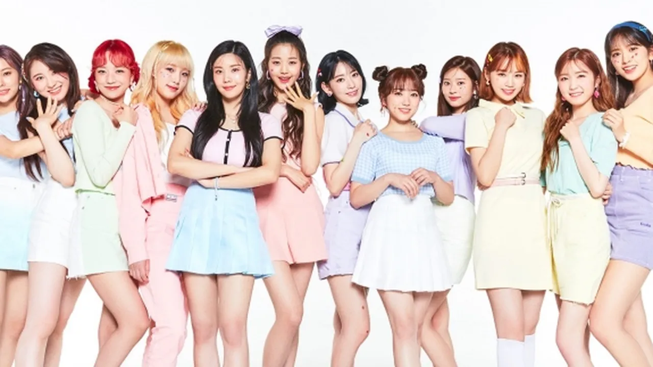IZ*ONE Punya Fanboy Ganteng, Begini Reaksi Mereka Saat Bertemu di Konser Virtual