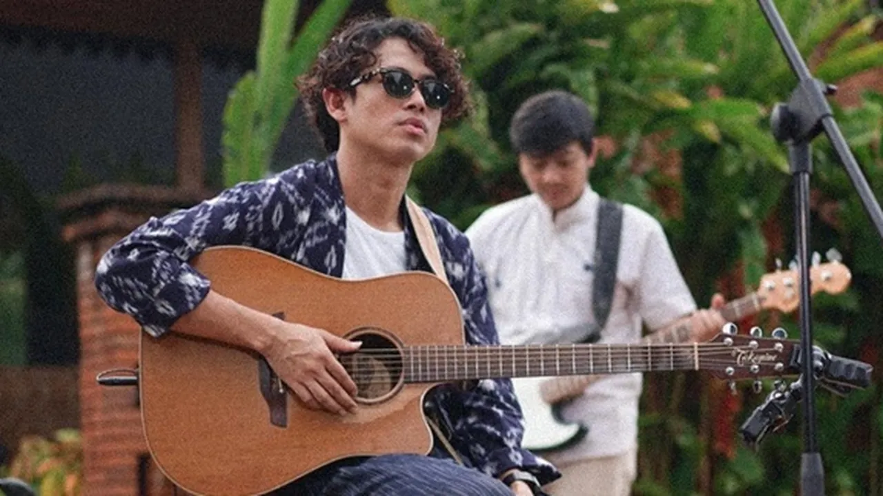 Jadi Curhatan Banyak Orang, Budi Doremi Lalui Masa Sulit Lewat Lagu 'Melukis Senja'
