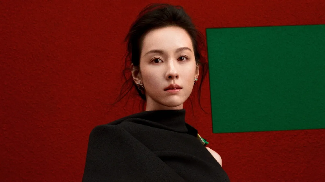 Jadi Duta LOEWE, Chen Duling Tampil Memukau di Sampul Marie Claire NOW Musim Semi 2026
