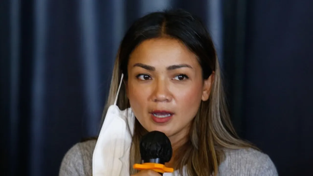 Jadi Korban Mafia Tanah, Keluarga Nirina Zubir Alami Kerugian 17 Miliar Jadi Korban Mafia Tanah, Keluarga Nirina Zubir Alami Kerugian 17 Miliar