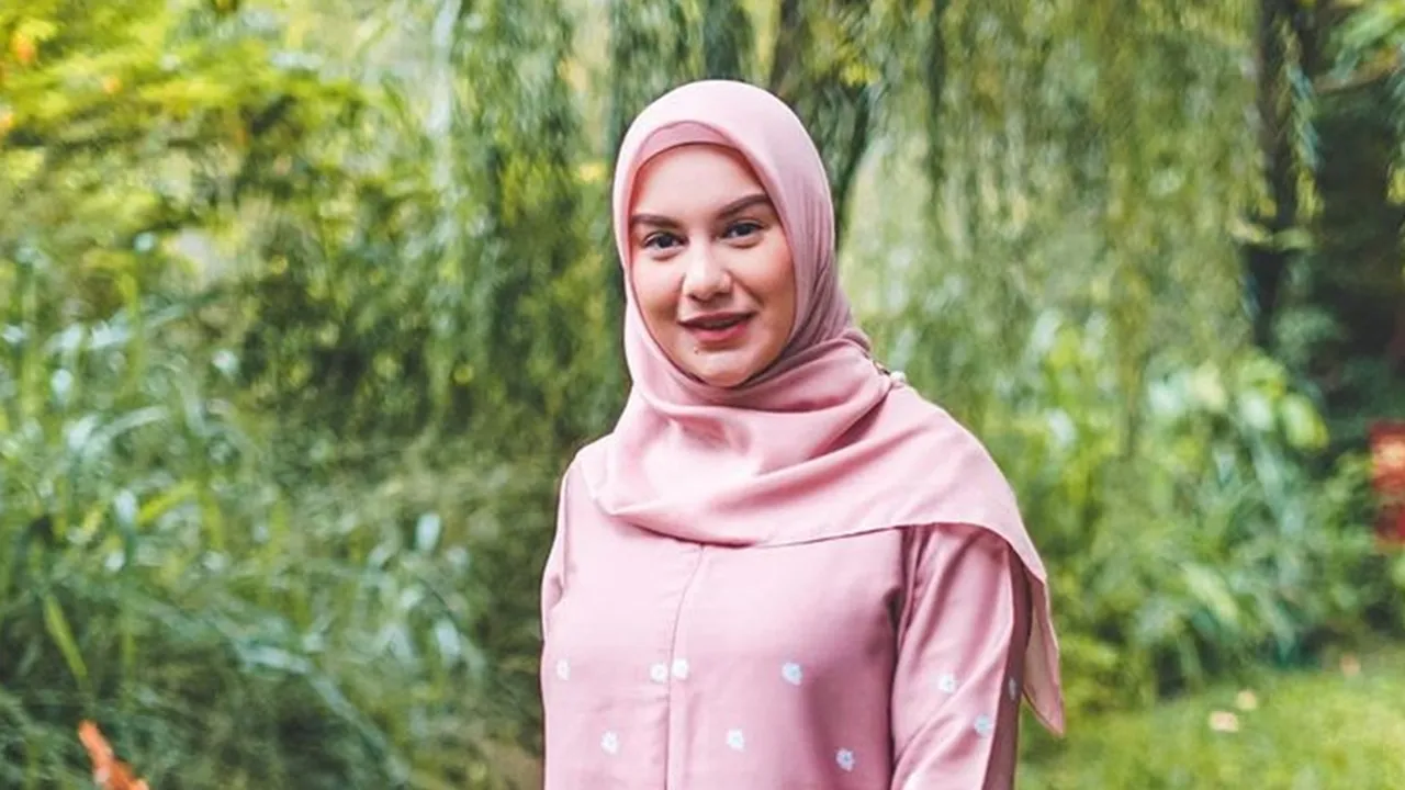 Jadi Mama Muda, Irish Bella Baru Bisa Dandan Setelah Sang Anak Tidur