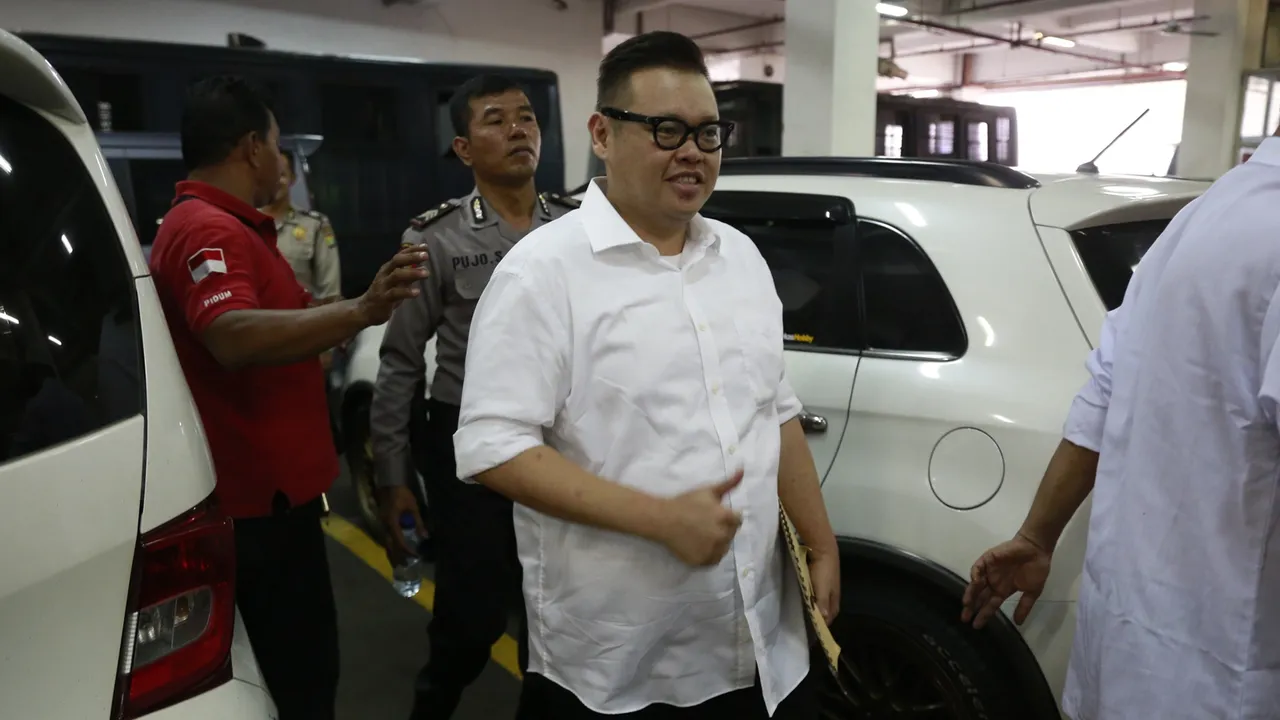 Jalani Sidang Lanjutan Kasus Narkotika, Reza Bukan Sumringah