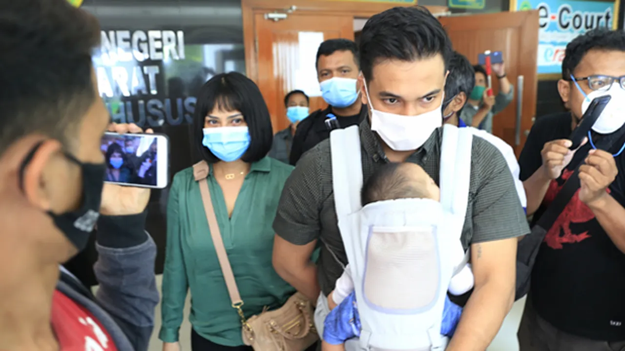 Jalani Sidang Lanjutan, Vanessa Angel Dituntut 6 Bulan Penjara