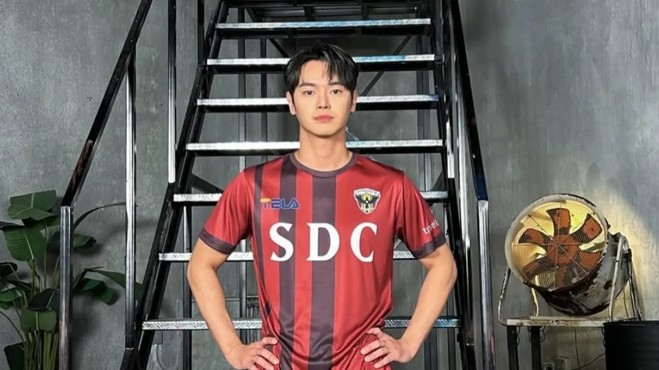 Jang Dong Joo: Profil Lengkap Aktor Karismatik di Drama No Tail to Tell
