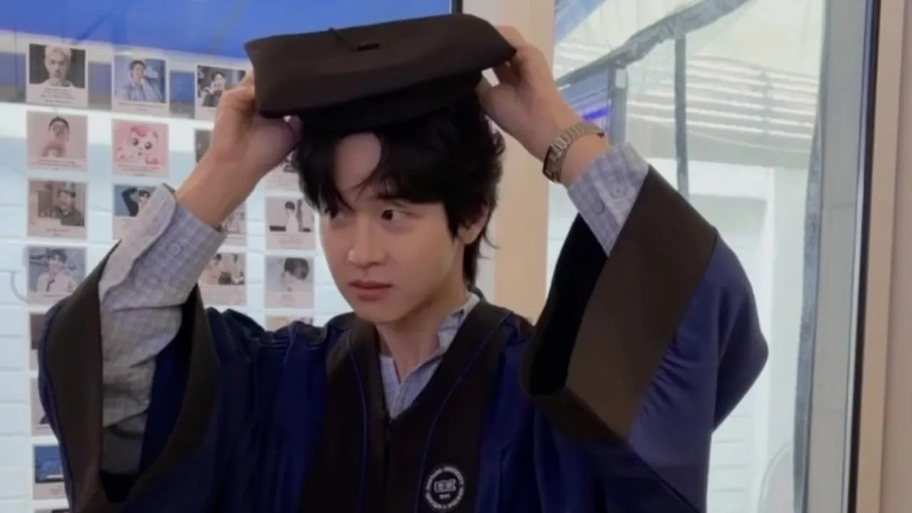 Jang Dong Yoon Lulus dari Hanyang University, Kuliah 15 Tahun