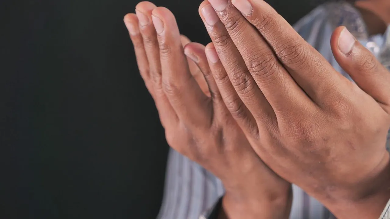 Jangan Menyerah! Temukan Dua Cara Allah Menjawab Doamu Melalui Istikharah