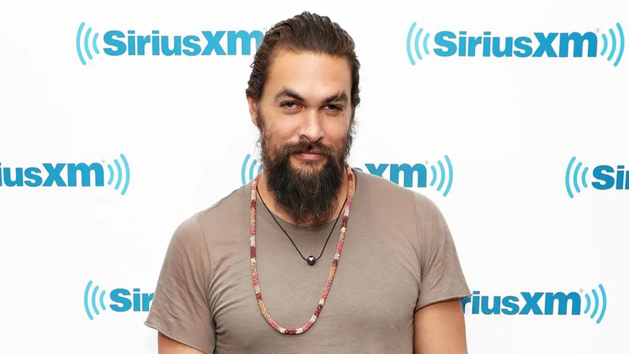 Jason Momoa Mengaku Sering Menangis Karena Hal Ini