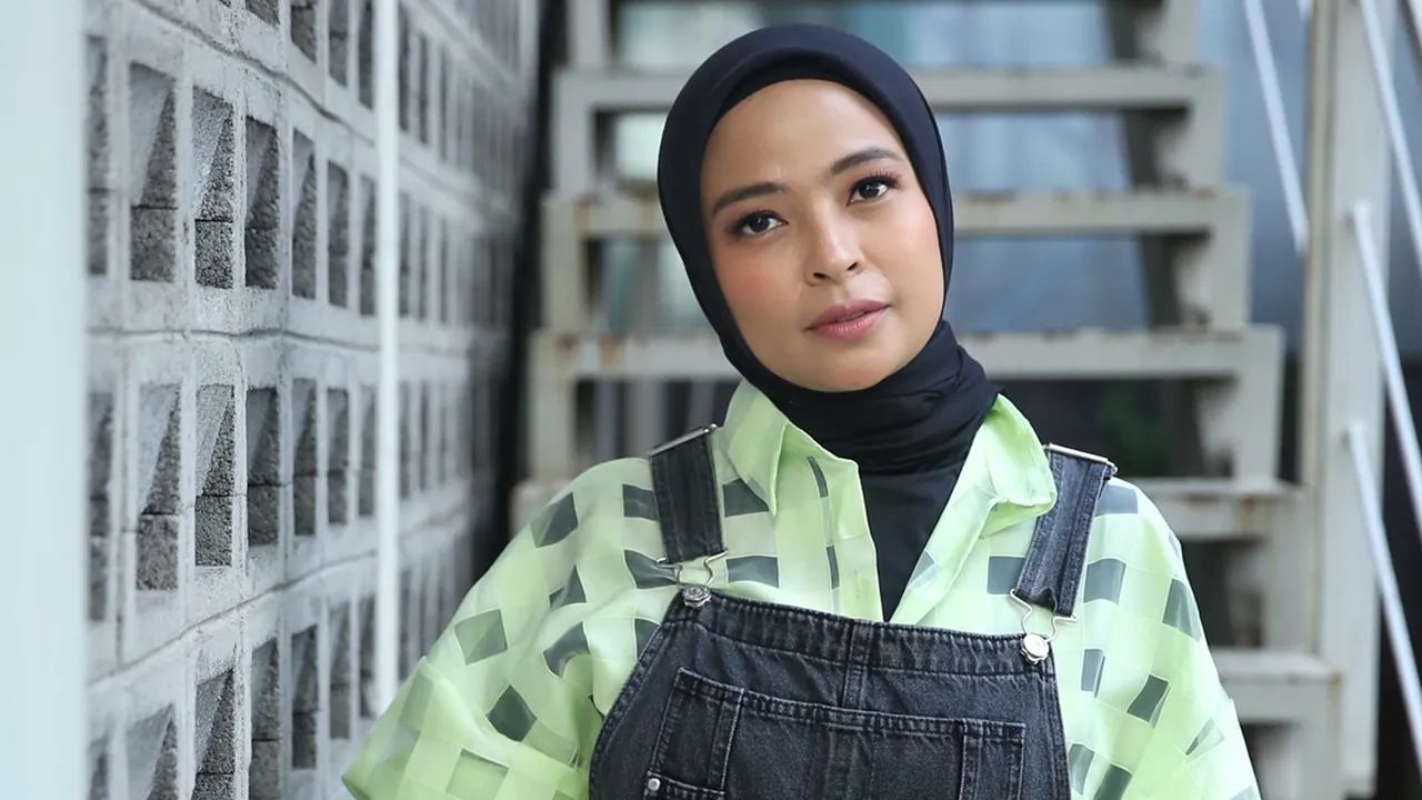 Jatuh dari Panggung, Tantri Kotak Dipijit Suami Begitu Sampai Rumah