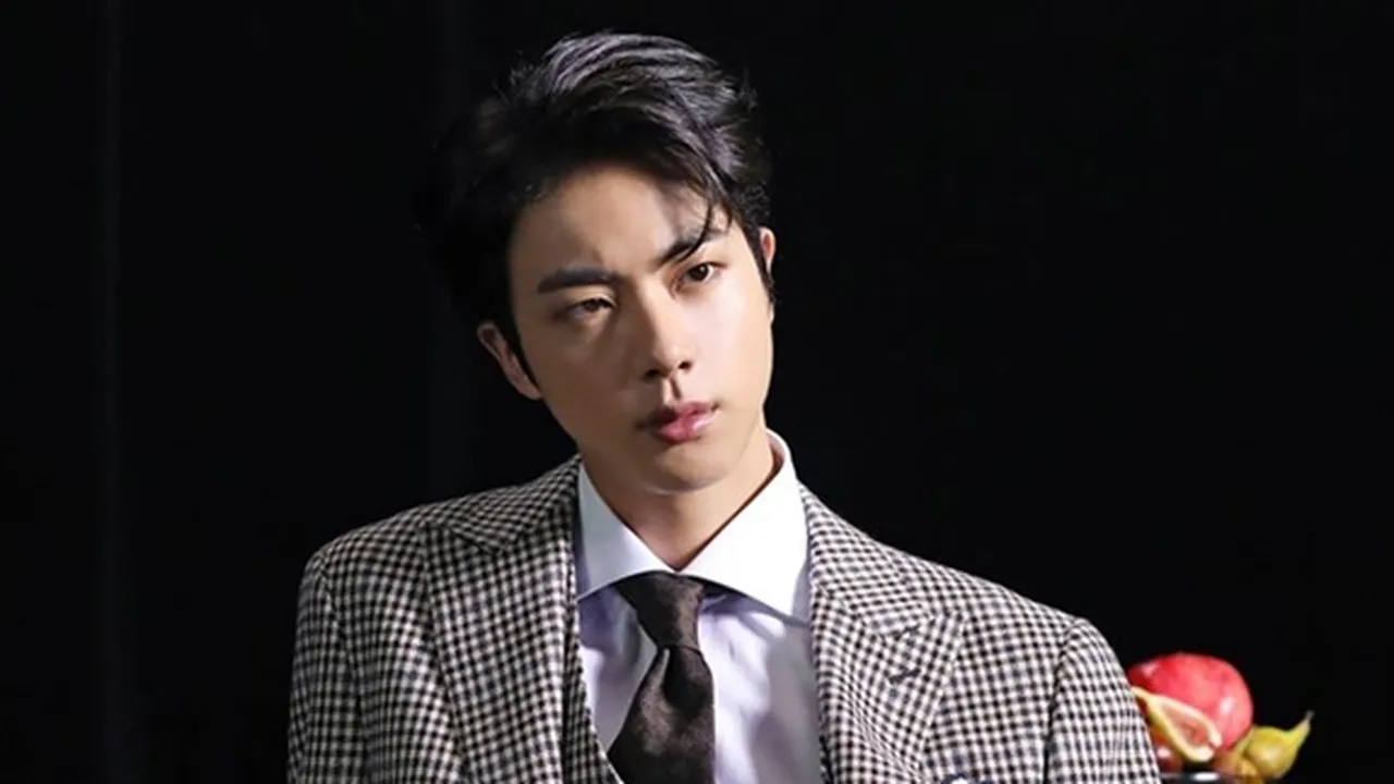 Jawaban Jin BTS Soal Wajib Militer Sukses Bikin Ambyar Para Penggemar