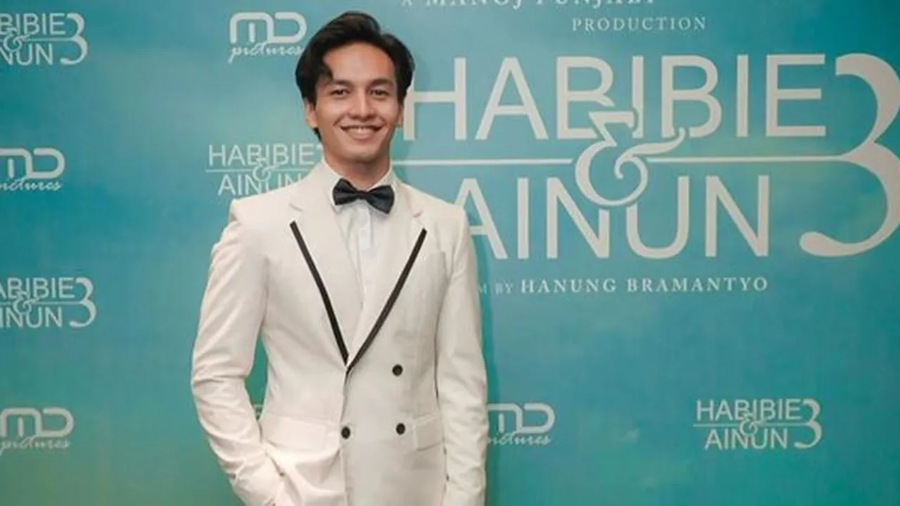 Jefri Nichol Bahagia Film 'HABIBIE & AINUN 3' Tembus 1 Juta dalam Waktu Singkat