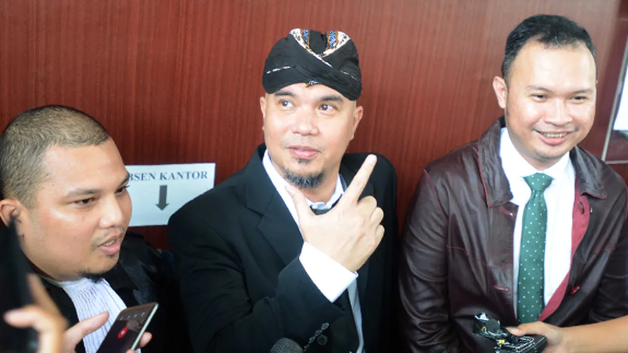 Jelang Bebas, Ahmad Dhani Wanti-Wanti Agar Tak Ada yang Singgung Nama Jokowi Jelang Bebas, Ahmad Dhani Wanti-Wanti Agar Tak Ada yang Singgung Nama Jokowi