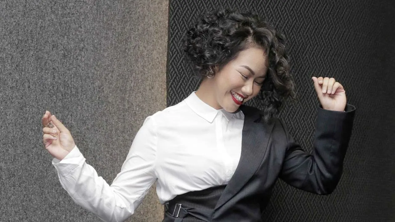 Jelang Konser Merakit, Yura Yunita Menangis Saat Latihan Jelang Konser Merakit, Yura Yunita Menangis Saat Latihan