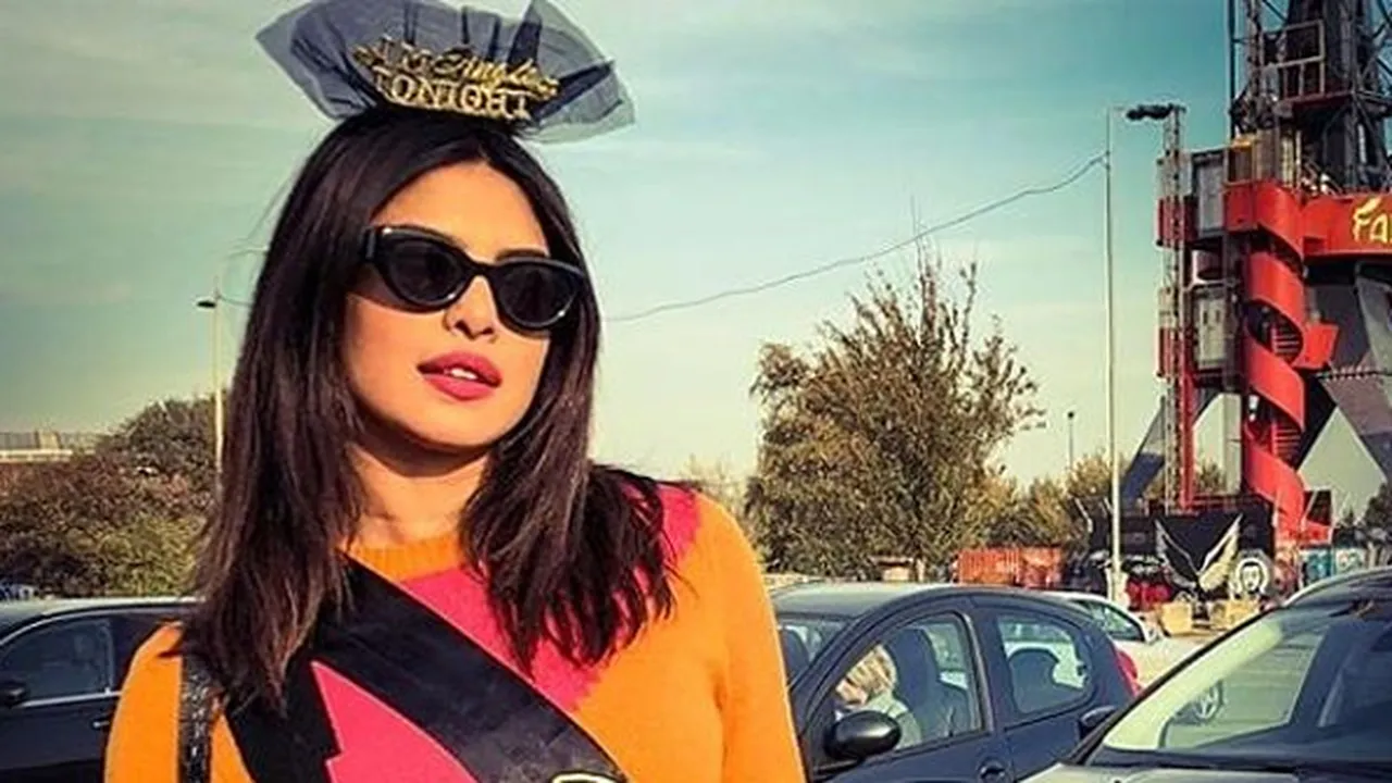 Jelang Menikah, Priyanka Chopra Ajak Nick Jonas dan Keluarga Hangout di Mumbai