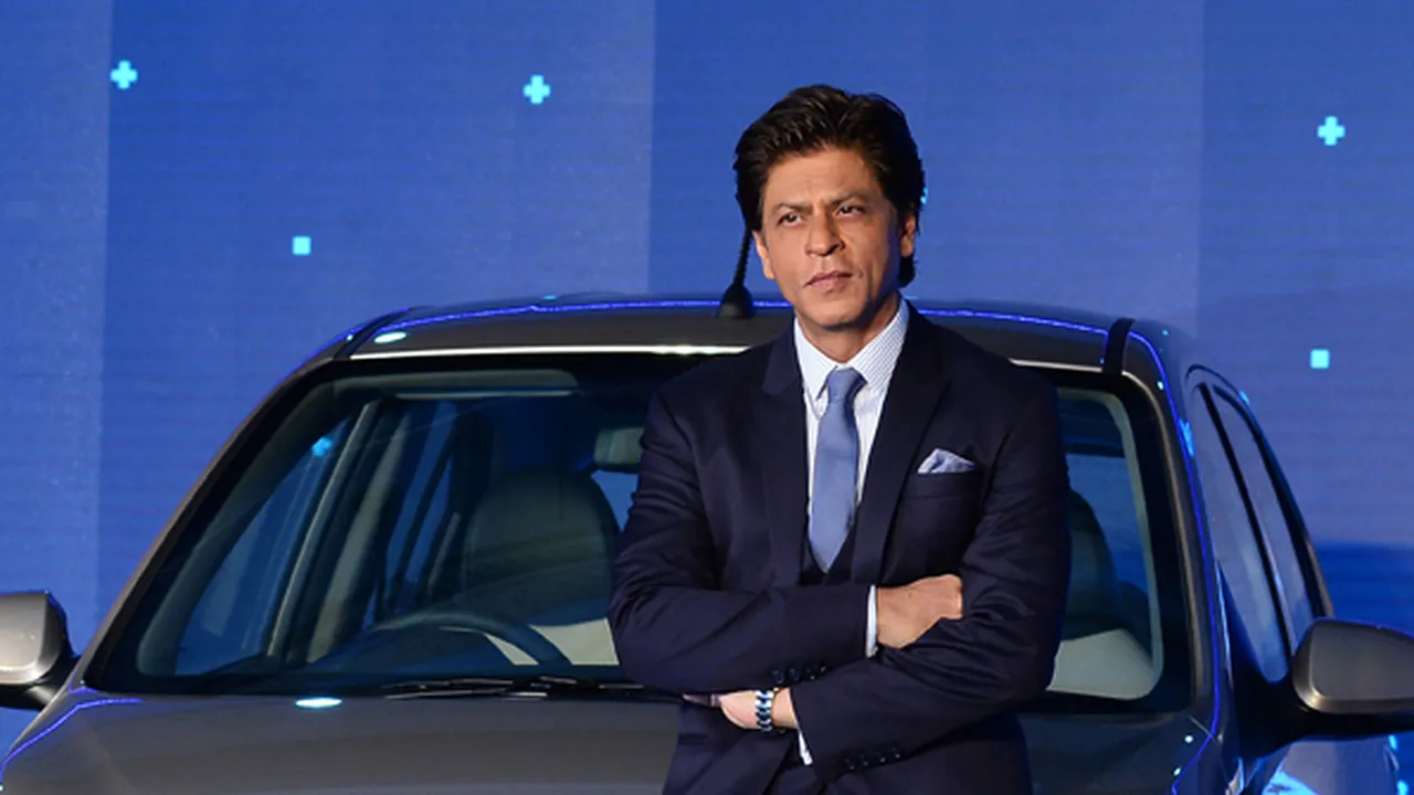 Jelang Ultah ke-53, Shahrukh Khan Rilis Poster Film 'ZERO'