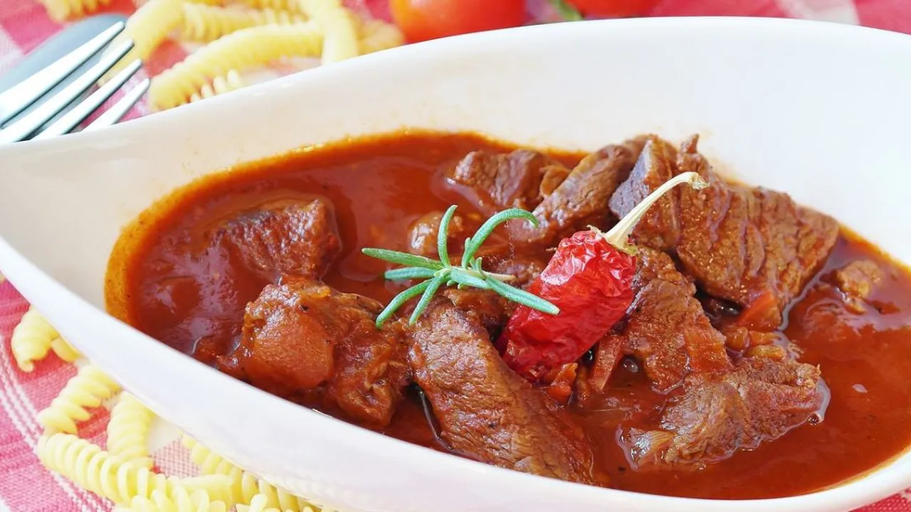 Jengkol Empuk dalam Kuah Santan Kental: Resep Gulai yang Menggugah Selera!