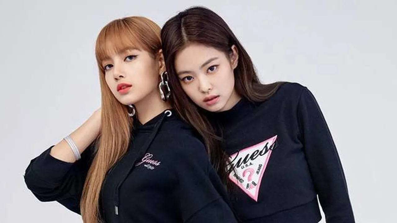 Jennie dan Lisa BLACKPINK Tanda Tangani 'Akta Pernikahan', Gimana Reaksinya?