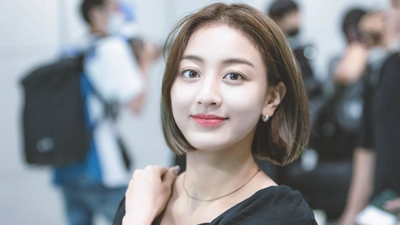 Jihyo TWICE Sukses Dinobatkan Jadi The Queen of K-Pop 2019