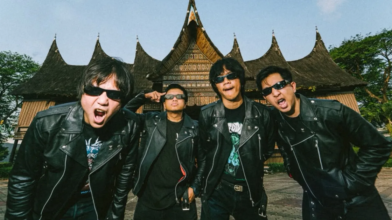 Jimi Multhazam Kawal Single Ketiga Kraskombat 'Diayun Lintas Sumatera'