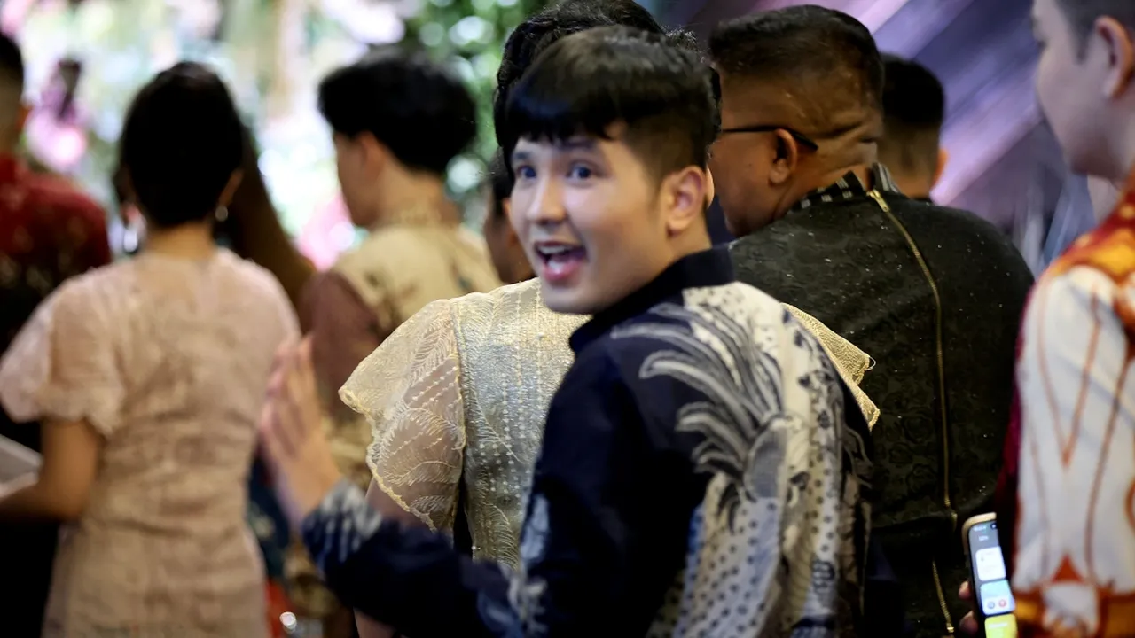 Jirayut Bikin Setan Kehilangan Martabat di Film 'CEK KHODAM'