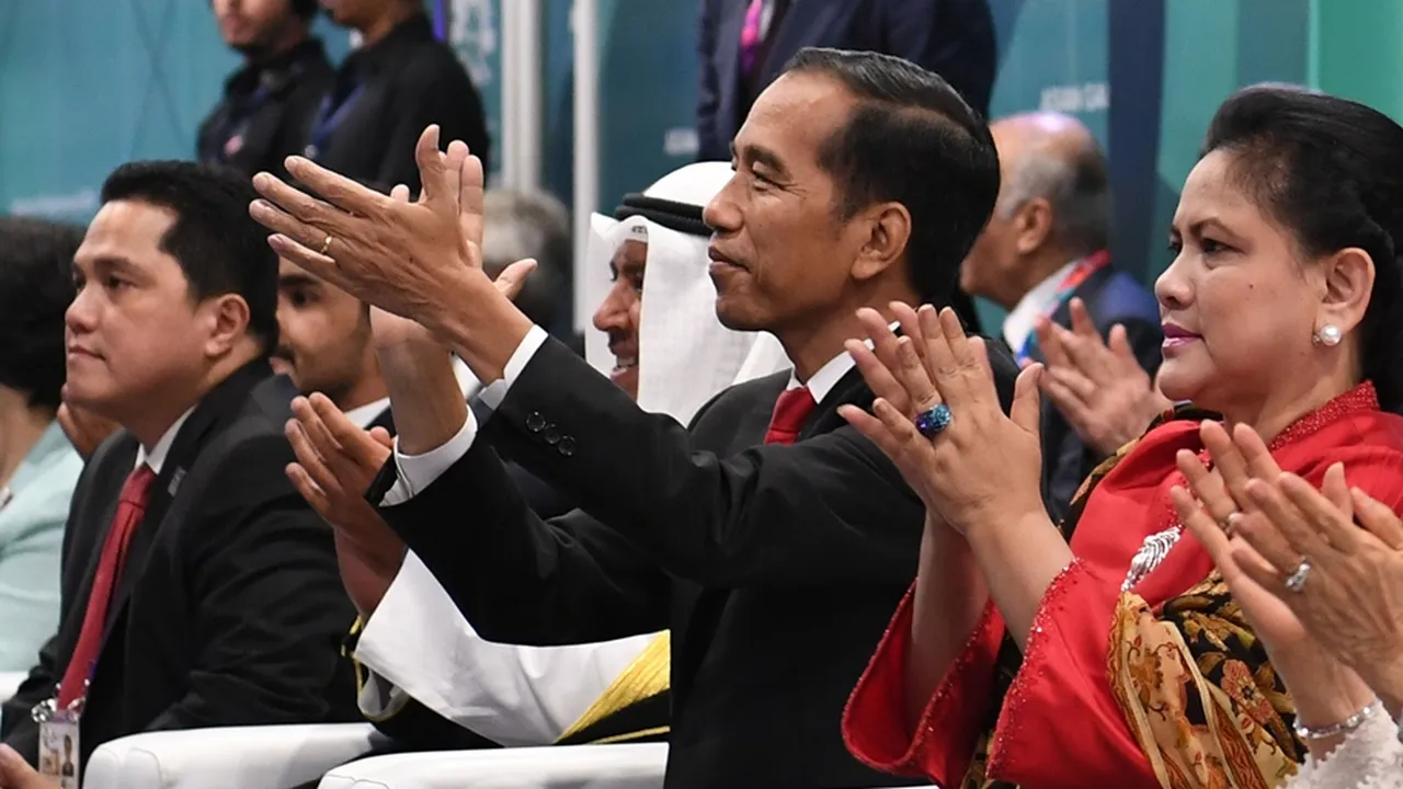 Jokowi Semangat Sambut Kontingen Indonesia di Defile Asian Games 2018