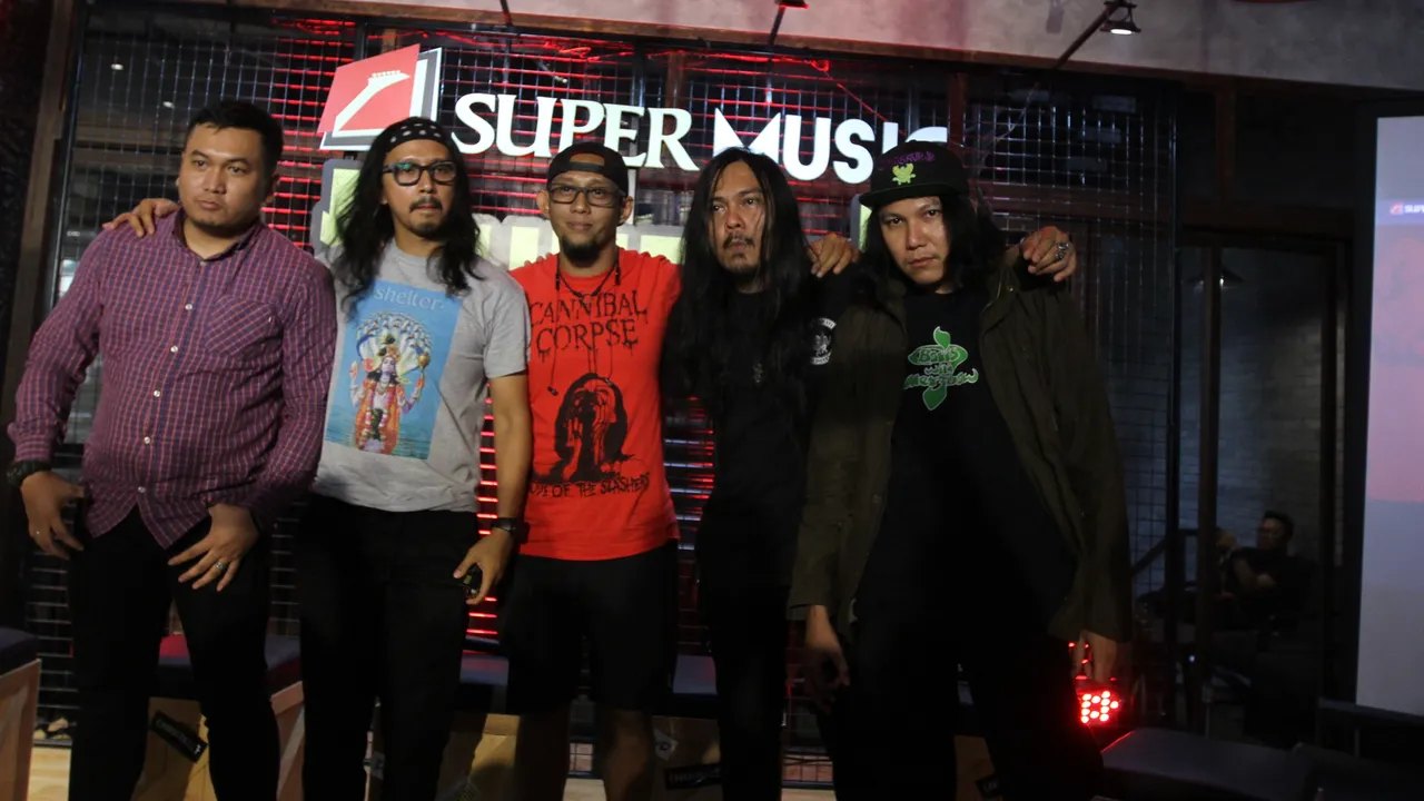 Jual Merchandise di Luar Negeri, Dead Squad Untung 26 Juta
