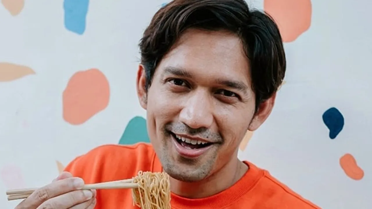 Jualan Mie Ayam, Ibnu Jamil Tak Takut Bersaing