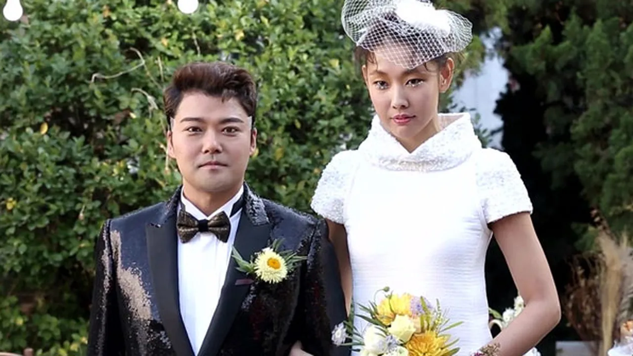 Jun Hyun Moo - Han Hye Jin Dikabarkan Menikah, Agensi Beri Tanggapan