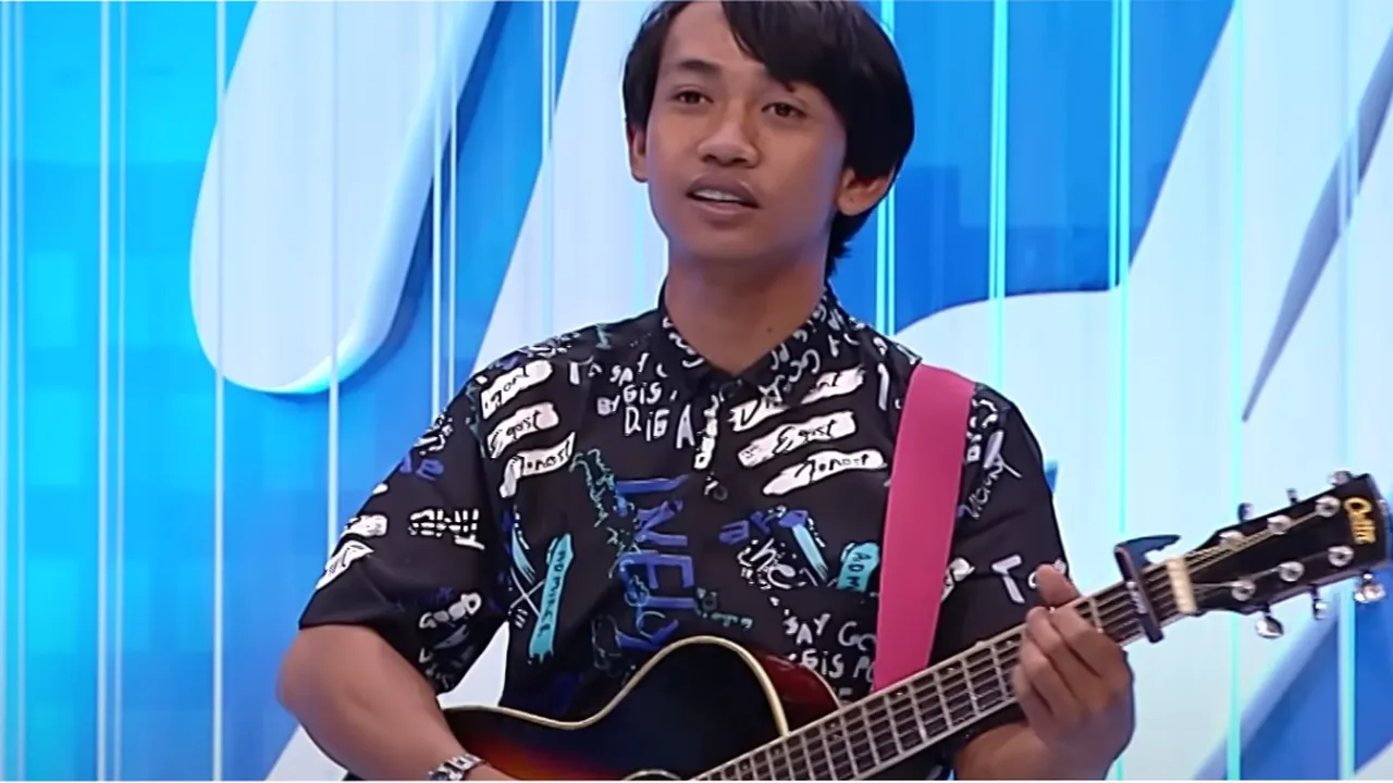 Junaidi Eks Peserta Indonesian Idol Diciduk Dinsos Usai Ngamen di Bengkulu Junaidi Eks Peserta Indonesian Idol Diciduk Dinsos Usai Ngamen di Bengkulu