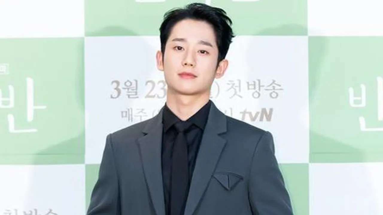 Jung Hae In Mengaku Kalau Dirinya Tak Pernah Mengalami Cinta Bertepuk Sebelah Tangan