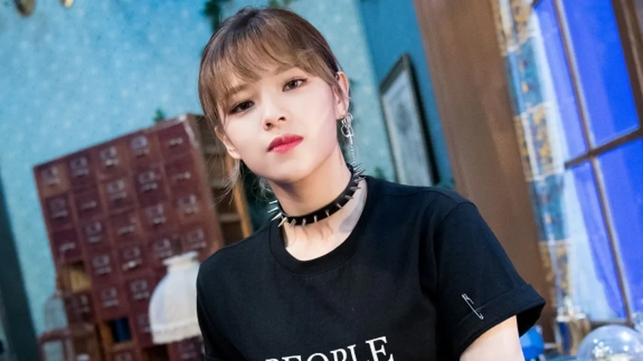 Jungyeon TWICE Jawab Rasa Penasaran Penggemar, Ternyata Ini Alasan Fancamnya Nggak Dirilis