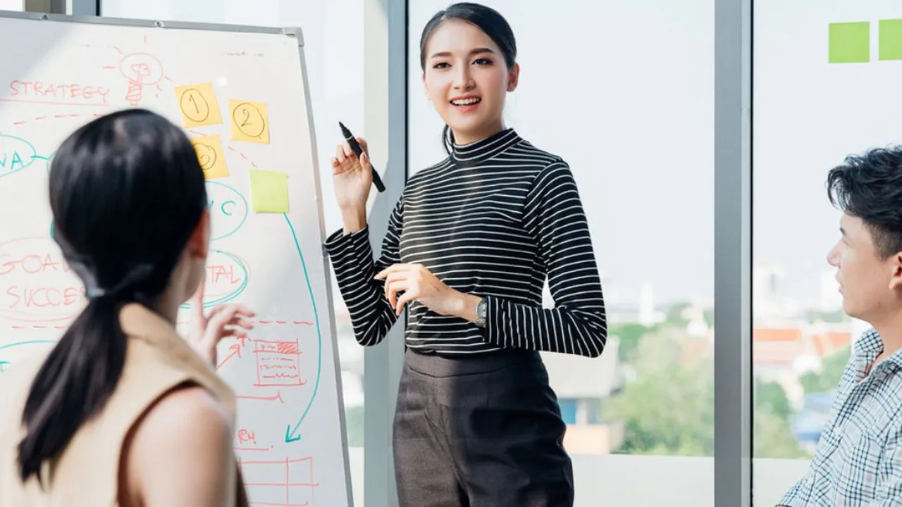 Jurus Ampuh Naikkan Level Pede, Biar Nggak Minder Tampil di Depan Publik