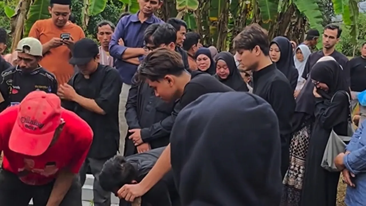 Kabar Duka, Kakek Lesti Kejora Meninggal Dunia Kabar Duka, Kakek Lesti Kejora Meninggal Dunia