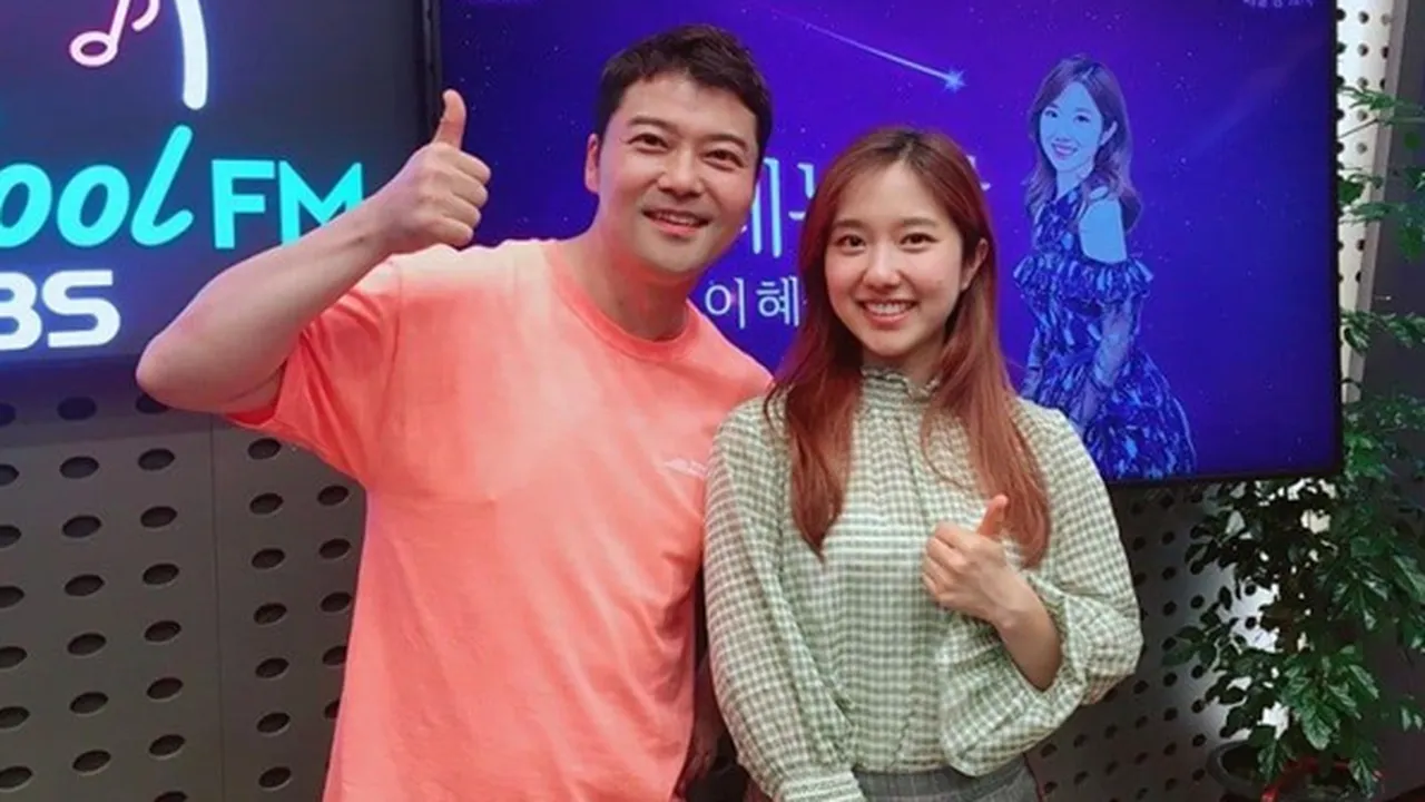 Kabar Pacaran dengan Jun Hyun Moo Terungkap, Lee Hye Sung Buka Suara