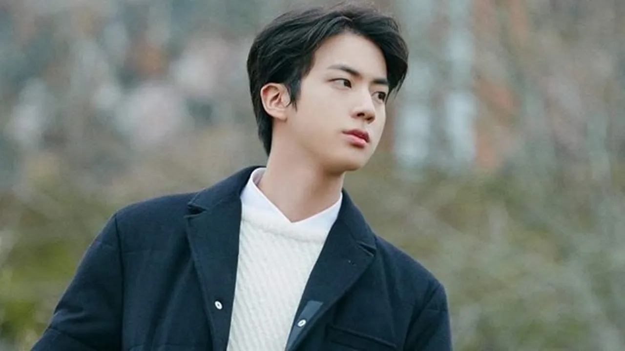 Kakak Menikah, Jin Jadi MC Ganteng Banget dan Member BTS Juga Datang