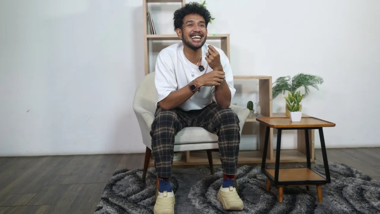 KapanLagi Talks: Teddy Adhitya Bicara Soal Perjalanan Karir dan Andre Hehanussa