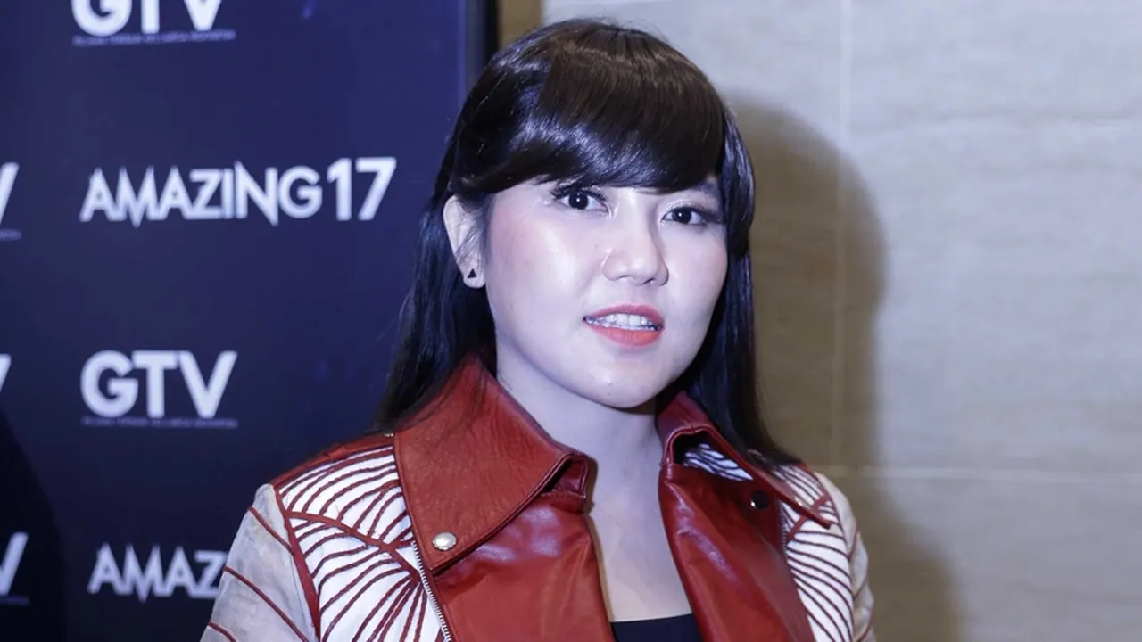Karantina Mandiri di Rumah, Via Vallen Tetap Sibuk dan Nggak Merasa Santai
