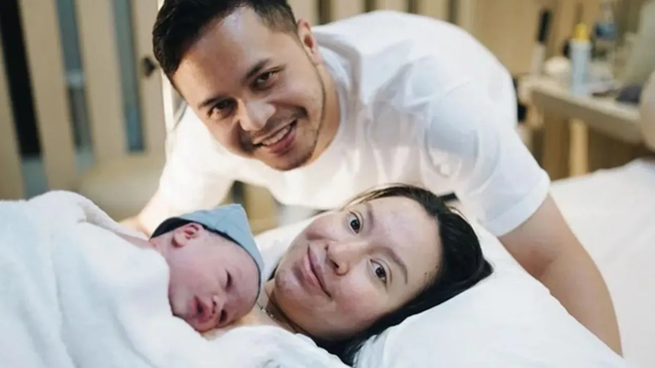 Karina Nadila Melahirkan Anak Pertama Berjenis Kelamin Perempuan, Selamat! Karina Nadila Melahirkan Anak Pertama Berjenis Kelamin Perempuan, Selamat!