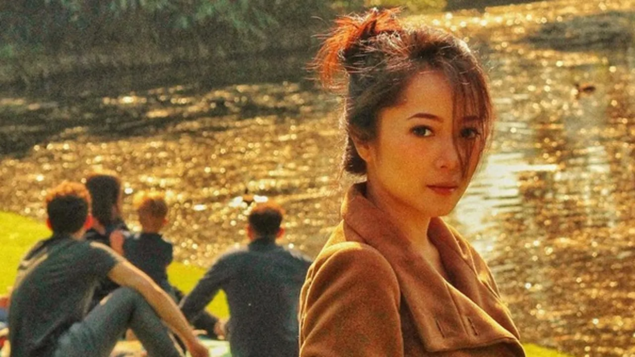 Karina Salim Rahasiakan Jenis Kelamin dan Nama Calon Bayinya