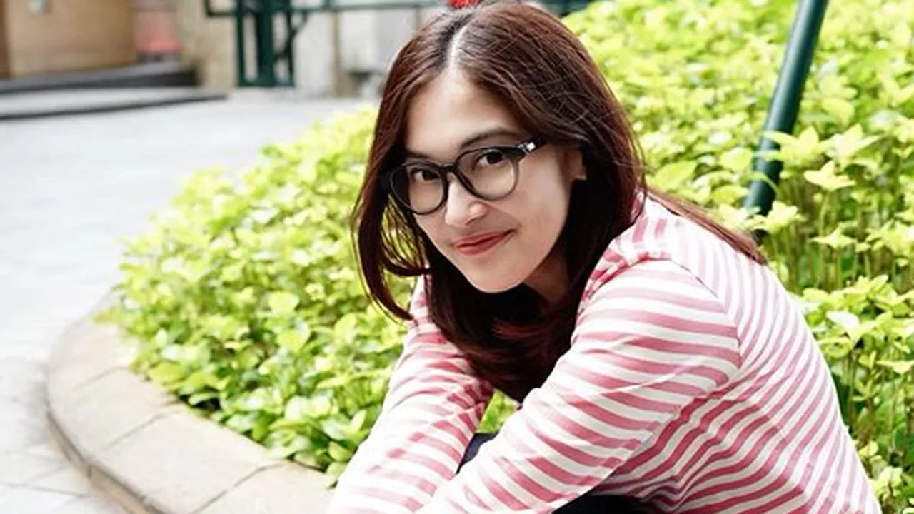 Kartika Dewi Sudah Cantik Sejak Kecil, Netizen: Kok Mirip Agnez Mo?