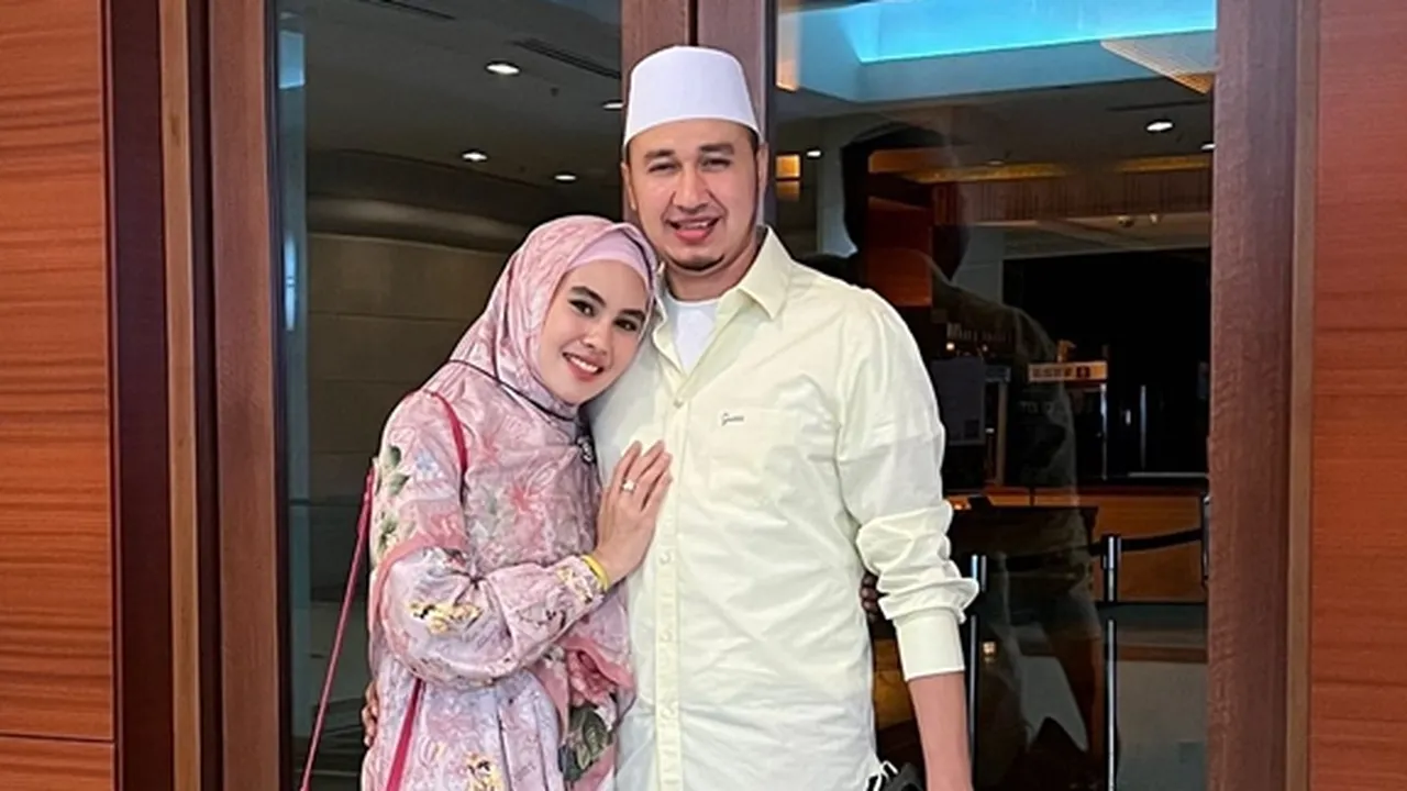 Kartika Putri Hamil Anak Kedua, Sang Suami Batalkan Pergi ke London Kartika Putri Hamil Anak Kedua, Sang Suami Batalkan Pergi ke London