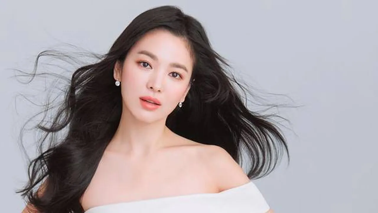 Kata-Katanya Dipelintir Media Korea, Song Hye Kyo Dibilang Sombong dan Dihujat Lagi