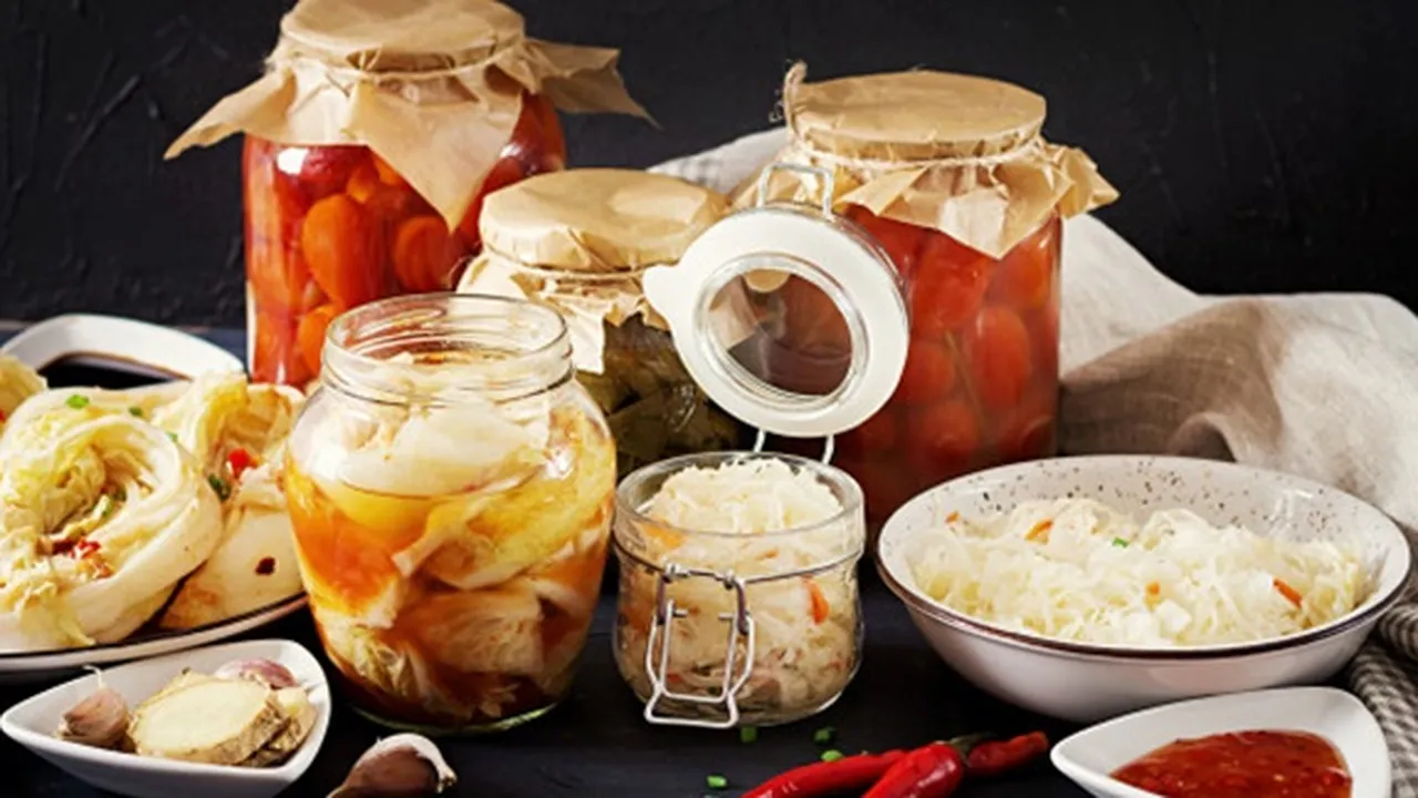 Kaya Bakteri Baik, Ini 7 Khasiat Menakjubkan Makanan Fermentasi untuk Tubuh