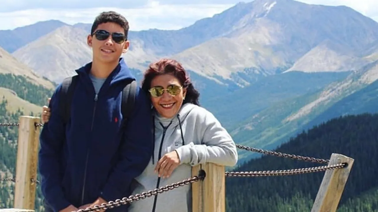Kedekatan Susi Pudjiastuti dengan Anaknya yang Ganteng dan Baru Berulang Tahun
