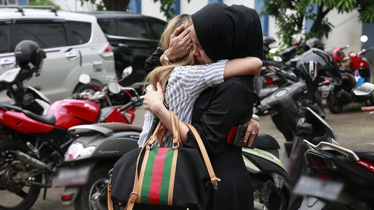Keluar Masuk RS - Turun 40 Kg, Ini Penjelasan Sahabat Pretty Asmara