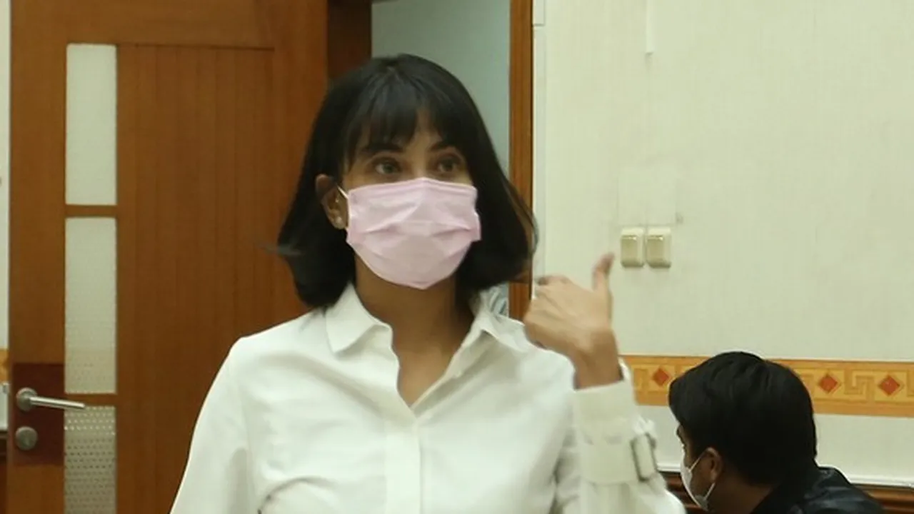 Keluar Rutan Pondok Bambu, Vanessa Angel Sudah Bebas?