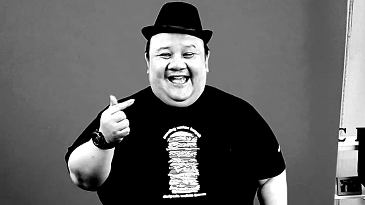 Keluarga Tak Izinkan Awak Media Liput Rumah Duka Rony Dozer Keluarga Tak Izinkan Awak Media Liput Rumah Duka Rony Dozer