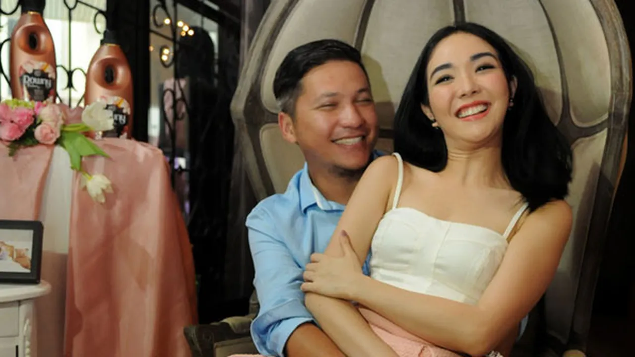 Keluarga Tak Mau Bahas Alasan Perceraian Gading Marten - Gisella Anastasia Keluarga Tak Mau Bahas Alasan Perceraian Gading Marten - Gisella Anastasia