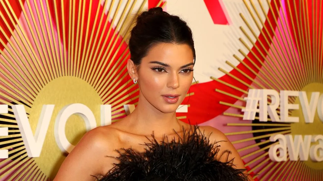 Kembali Terlihat Jalan Bareng, Kendall Jenner - Ben Simmons Pacaran Gak Sih?